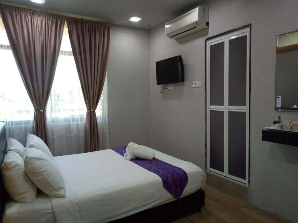 Sunset Villa Inn Pantai Cenang  Exterior photo