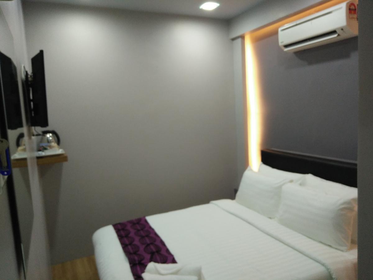 Sunset Villa Inn Pantai Cenang  Exterior photo